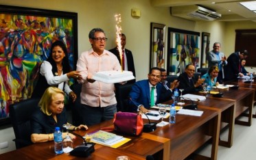 Cumpleaños-2-696x438